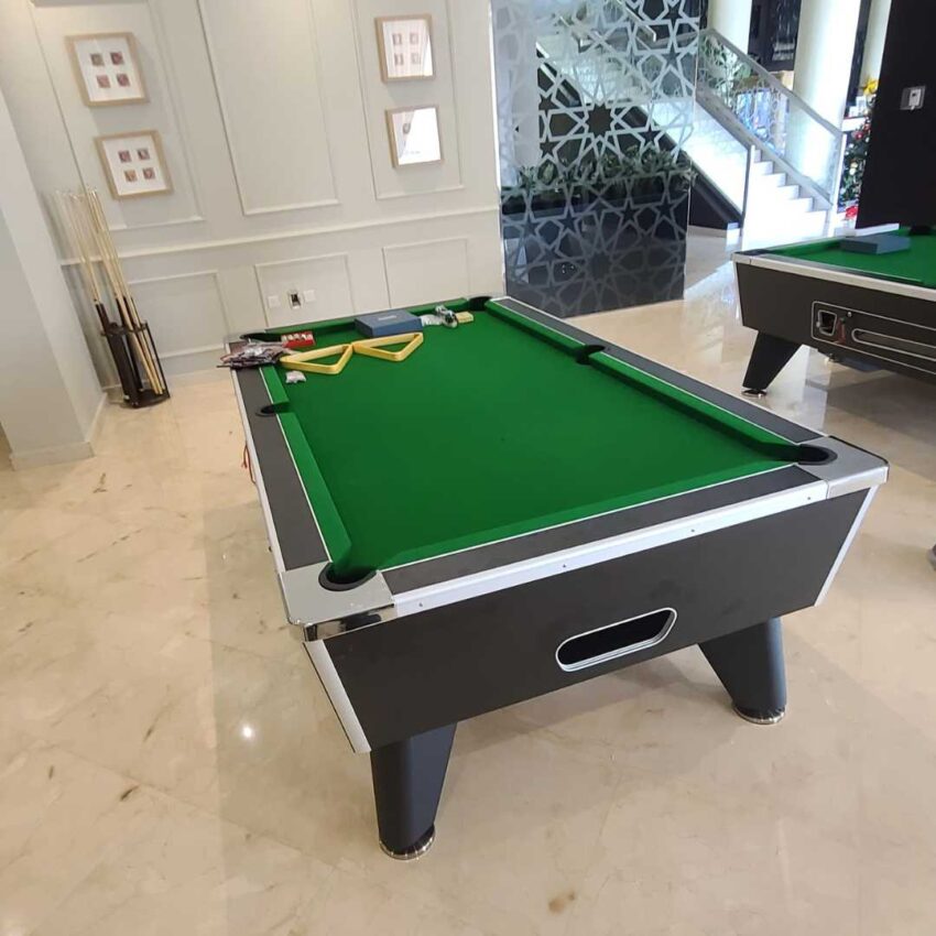 token operated Pool Table