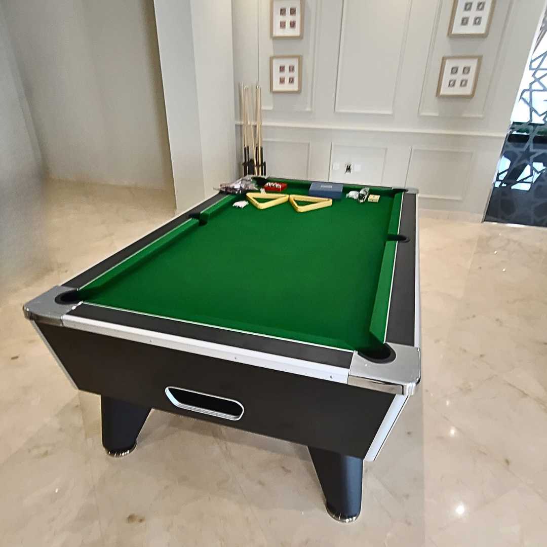 Coin operated Pool Table