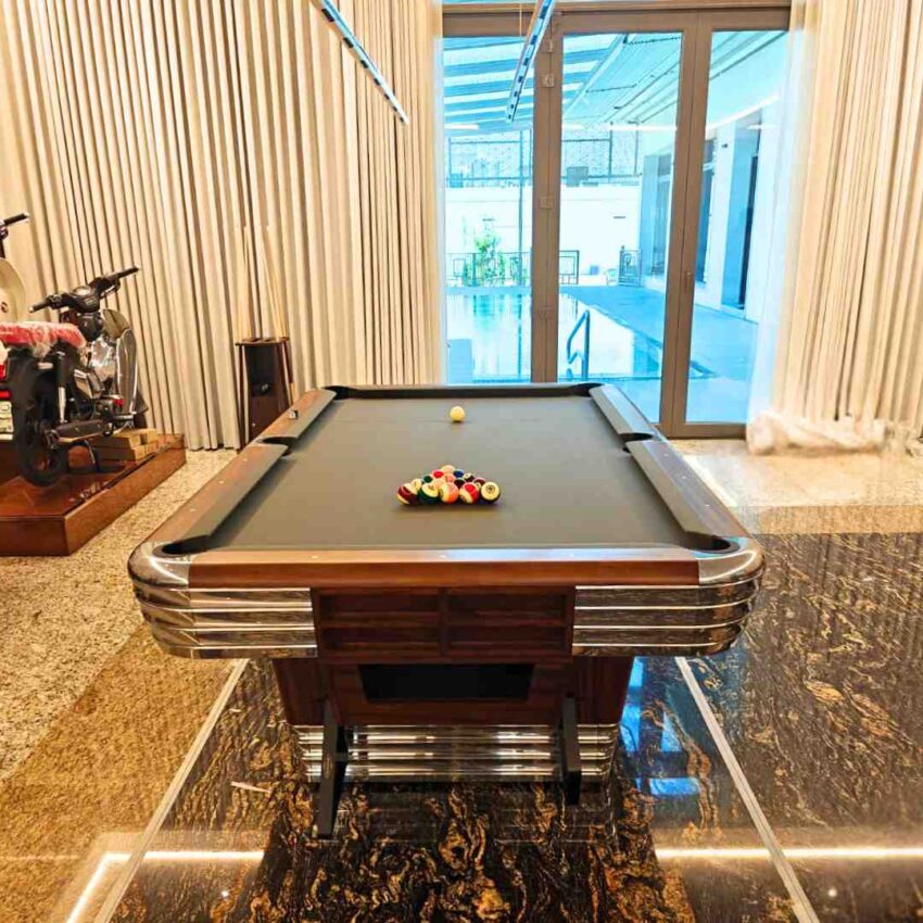 8ft Brunswick Centennial Pool Table | Billiard Table