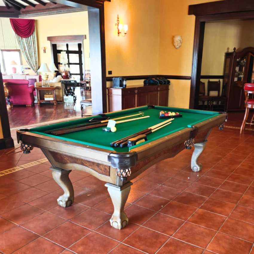 Brae Loch Pool Table